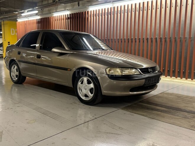 Opel Vectra 1998, 270,000 km - 1.6 l - Gəncə