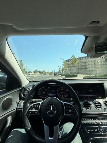 Mercedes E 200 4MATIC 2019, 88,000 km - 2.0 l - Bakı