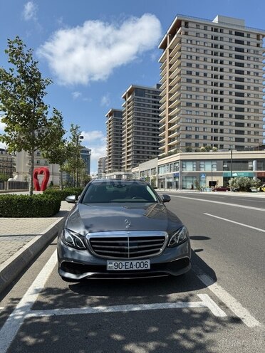 Mercedes E 200 4MATIC 2019, 88,000 km - 2.0 l - Bakı