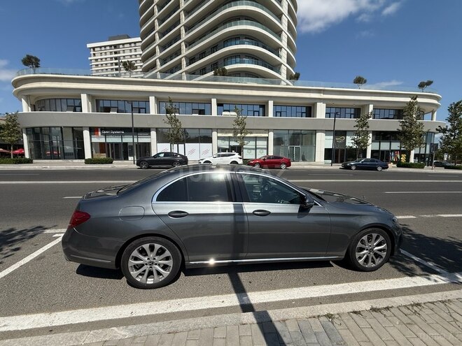 Mercedes E 200 4MATIC 2019, 88,000 km - 2.0 l - Bakı