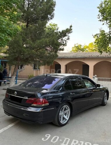 BMW 745 2004, 330,000 km - 4.4 l - Sumqayıt