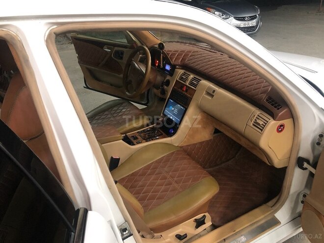 Mercedes E 240 1999, 397,554 km - 2.4 l - Ağdaş