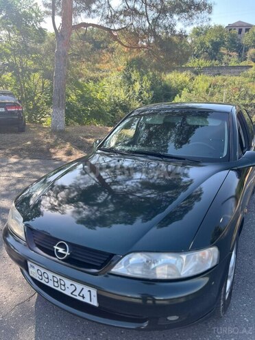 Opel Vectra 1999, 325,544 km - 1.6 l - Quba
