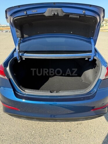 Hyundai Elantra 2016, 120,701 km - 2.0 l - Bakı