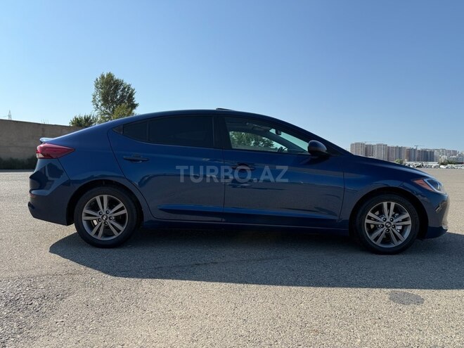 Hyundai Elantra 2016, 120,701 km - 2.0 l - Bakı