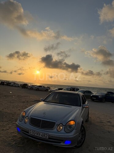 Mercedes E 240 2002, 277,000 km - 2.6 l - Bakı