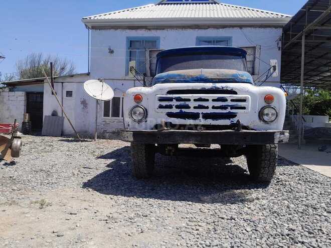 ZIL 130 1989, 300,000 km - 4.3 л - Neftçala