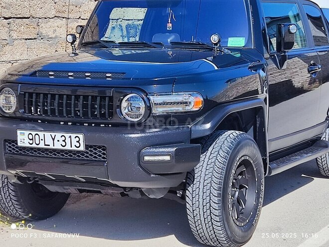 Toyota FJ Cruiser 2013, 188,500 km - 4.0 l - Bakı