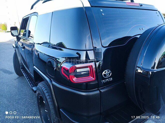 Toyota FJ Cruiser 2013, 188,500 km - 4.0 l - Bakı
