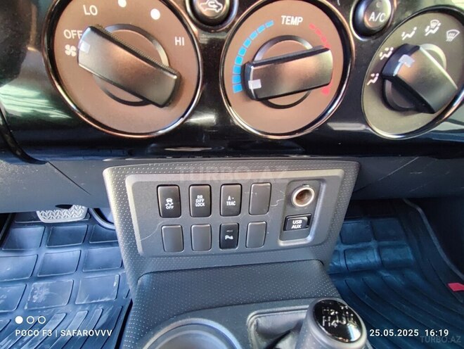 Toyota FJ Cruiser 2013, 188,500 km - 4.0 l - Bakı