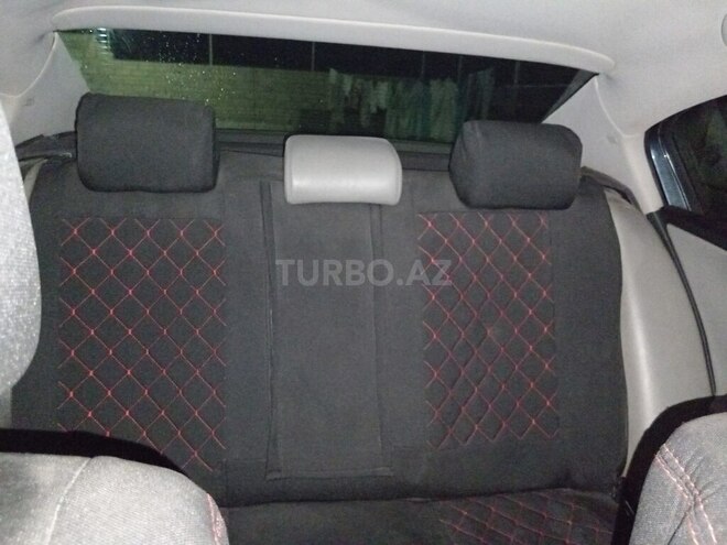 Volkswagen Passat 2005, 410,759 km - 2.0 l - Salyan