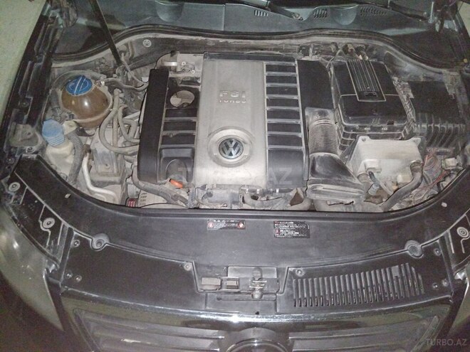 Volkswagen Passat 2005, 410,759 km - 2.0 l - Salyan