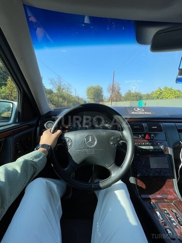 Mercedes E 240 2000, 250,000 km - 2.6 l - Zaqatala