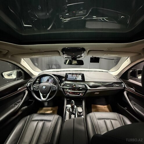 BMW 520 2018, 81,000 km - 2.0 l - Bakı