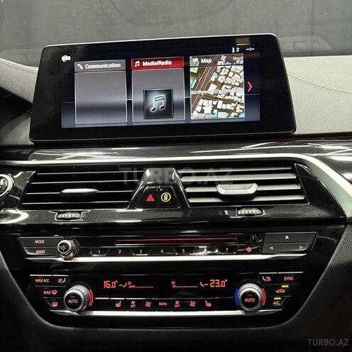 BMW 520 2018, 81,000 km - 2.0 l - Bakı