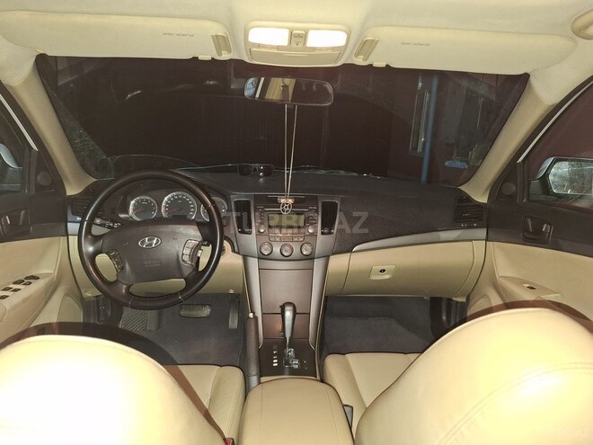 Hyundai Sonata 2009, 260,000 km - 2.4 l - Biləsuvar