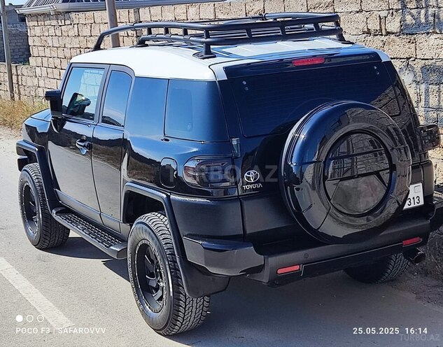 Toyota FJ Cruiser 2013, 188,500 km - 4.0 l - Bakı