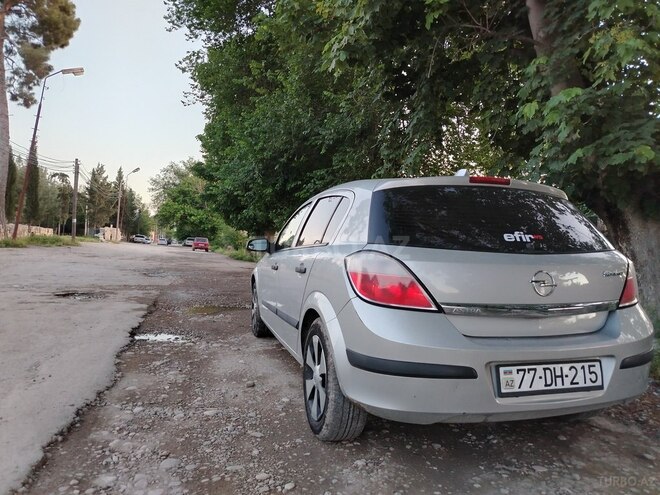 Opel Astra 2004, 172,000 km - 1.4 l - Bakı
