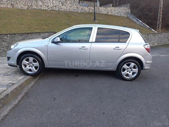 Opel Astra 2007, 280,000 km - 1.3 л - Şəki