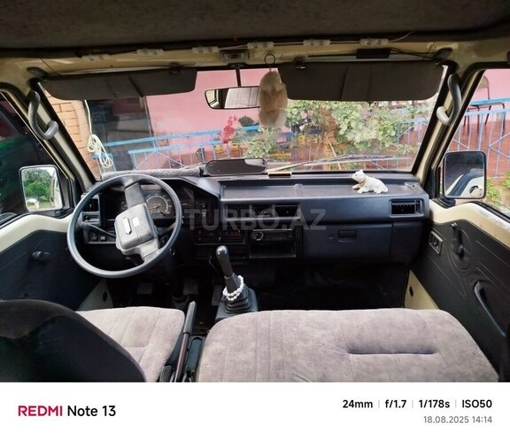 Mitsubishi L300 1997, 230,056 km - 2.0 l - Astara