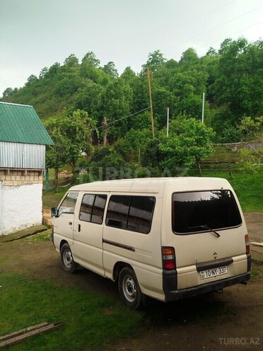 Mitsubishi L300 1997, 230,056 km - 2.0 l - Astara