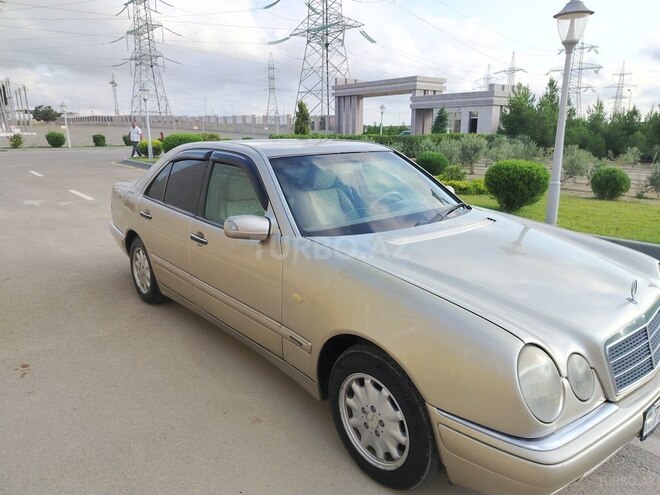 Mercedes E 230 1996, 522,000 km - 2.3 л - Bakı