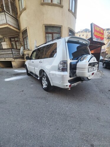 Mitsubishi Pajero 2007, 225,000 km - 3.0 l - Bakı