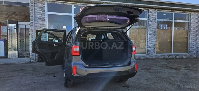 Kia Sorento 2013, 310,000 km - 2.0 l - Saatlı
