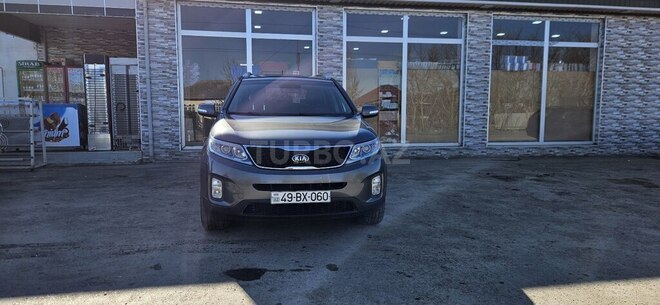 Kia Sorento 2013, 310,000 km - 2.0 l - Saatlı