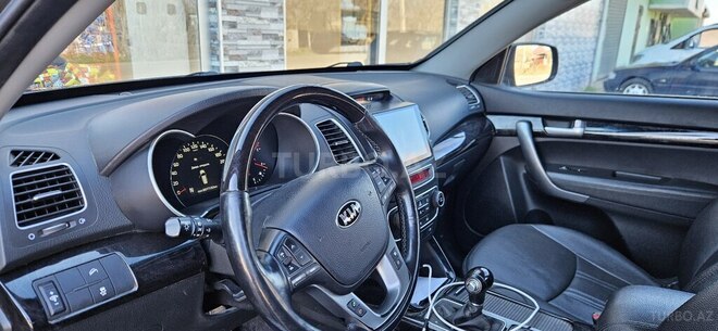 Kia Sorento 2013, 310,000 km - 2.0 l - Saatlı