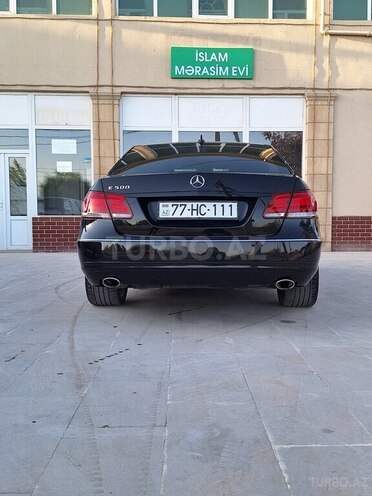 Mercedes E 350-21