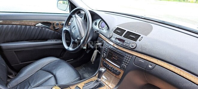 Mercedes E 200 2008, 202,000 km - 1.8 l - Gəncə