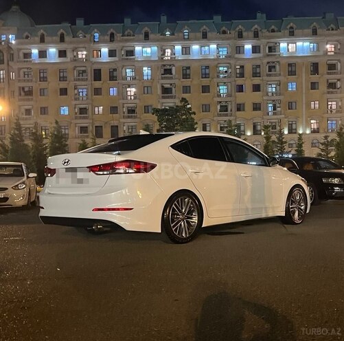 Hyundai Elantra 2016, 170,590 km - 2.0 l - Bakı