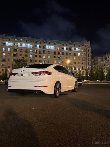 Hyundai Elantra 2016, 170,590 km - 2.0 l - Bakı
