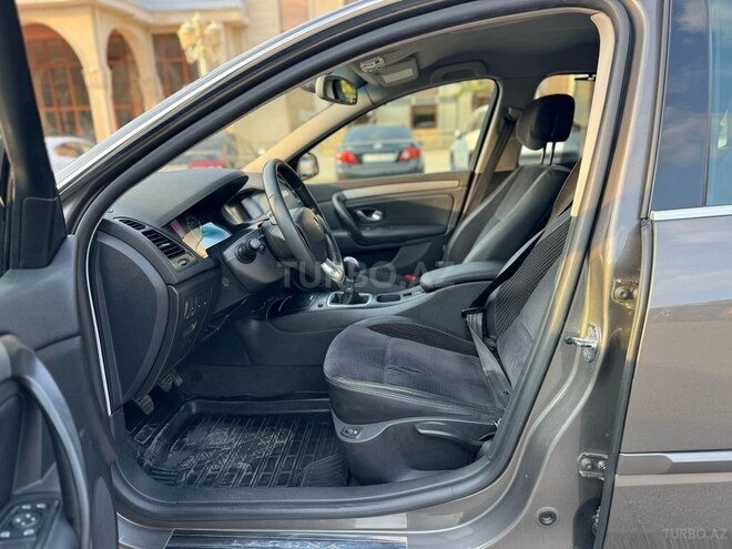 Renault Laguna 2009, 242,000 km - 1.5 л - Gəncə