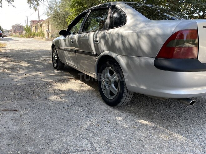 Opel Vectra 1996, 321,000 km - 2.0 l - Bakı
