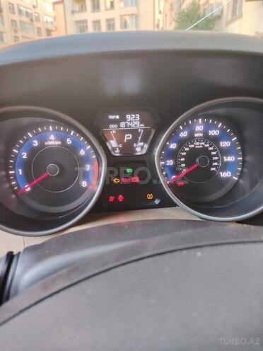 Hyundai Elantra 2012, 300,947 km - 1.8 л - Bakı