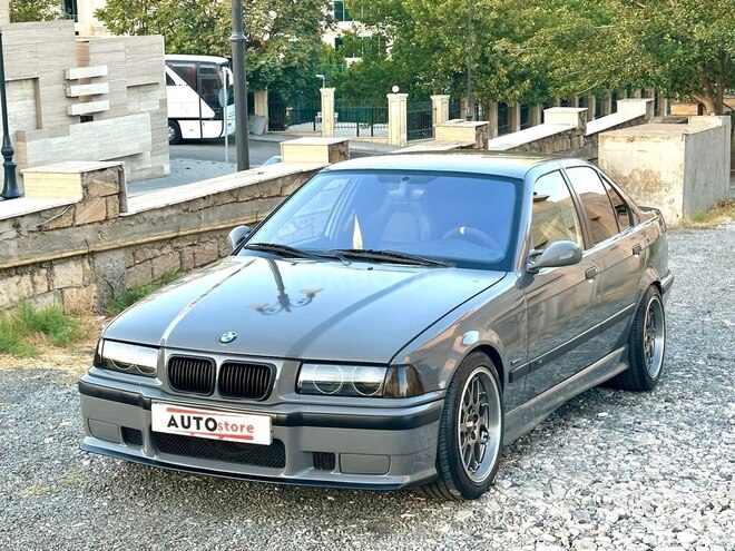 BMW 328 1997, 228,000 km - 2.8 l - Bakı