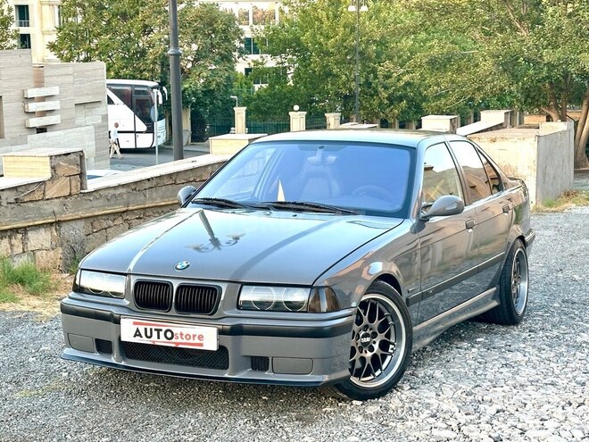 BMW 328 1997, 228,000 km - 2.8 l - Bakı