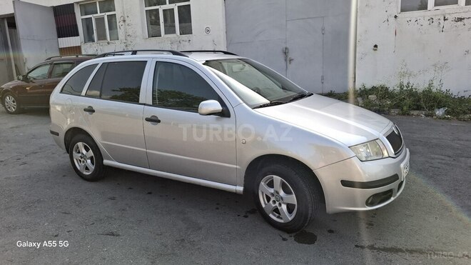 Skoda Fabia 2005, 234,765 km - 1.4 л - Şəki