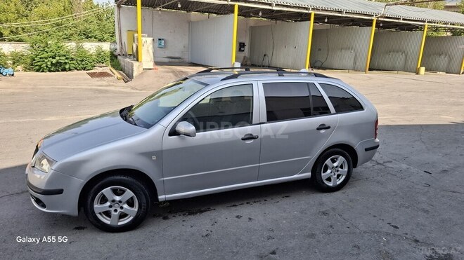 Skoda Fabia 2005, 234,765 km - 1.4 л - Şəki