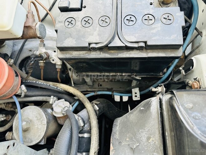 GAZ 24 1984, 139,000 km - 2.5 l - Bakı