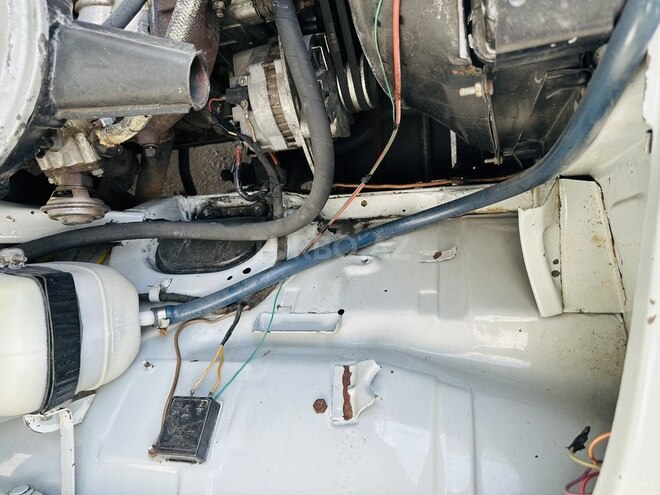 GAZ 24 1984, 139,000 km - 2.5 l - Bakı