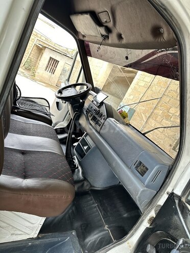 Mercedes Sprinter 412 1997, 963,250 km - 2.9 l - Göygöl