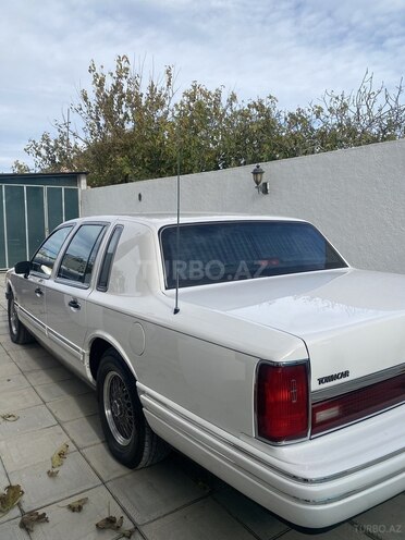 Lincoln Town Car 1994, 125,600 km - 4.6 l - Bakı