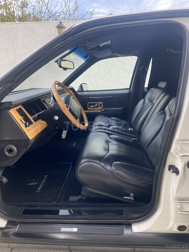 Lincoln Town Car 1994, 125,600 km - 4.6 l - Bakı