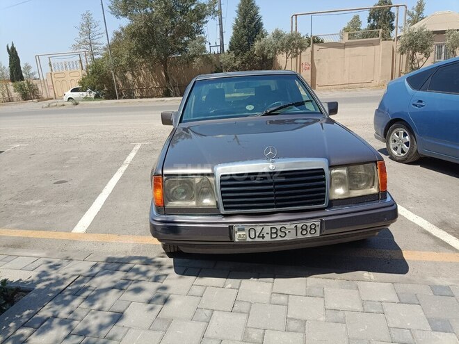 Mercedes E 250 1993, 700,000 km - 2.5 l - Bakı