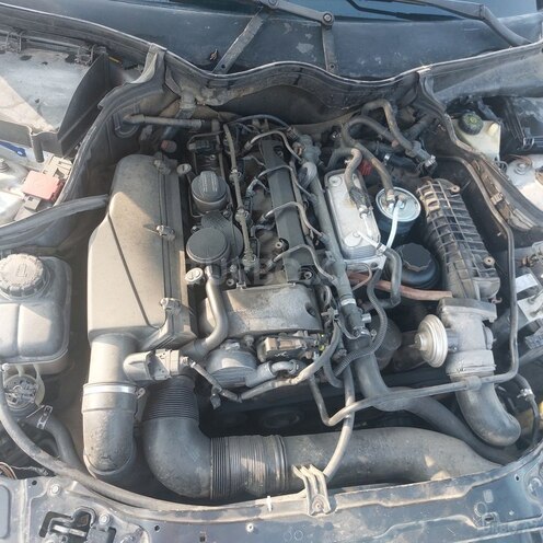 Mercedes C 220 2000, 150,000 km - 2.1 l - İmişli