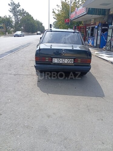 Mercedes 190 1992, 443,445 km - 2.0 l - Yevlax