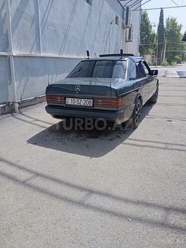 Mercedes 190 1992, 443,445 km - 2.0 l - Yevlax